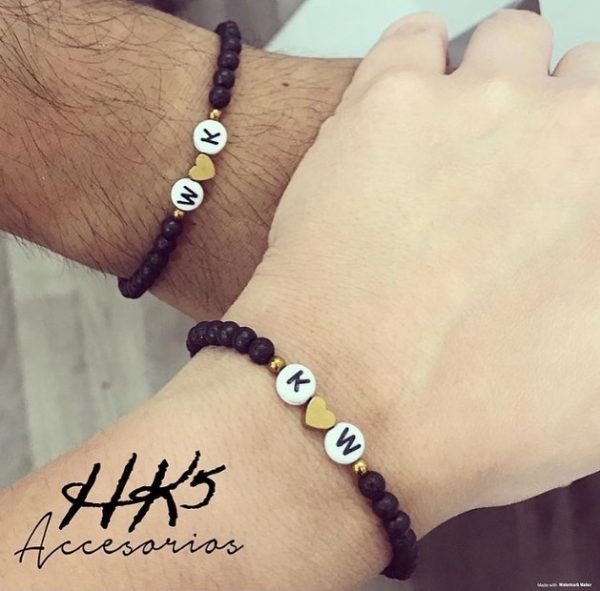 Par de Pulseras de Lava con iniciales